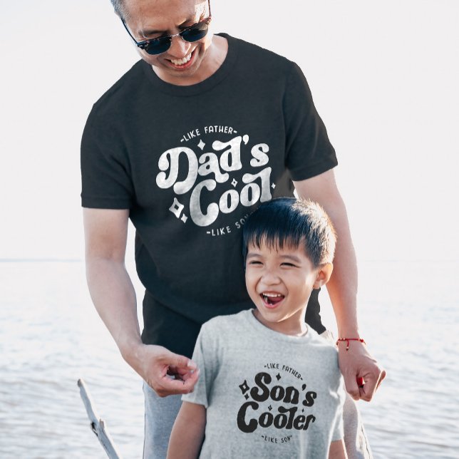 Vaters Cooler sonniger Vater (Matches Sons Cooler) T-Shirt (Von Creator hochgeladen)