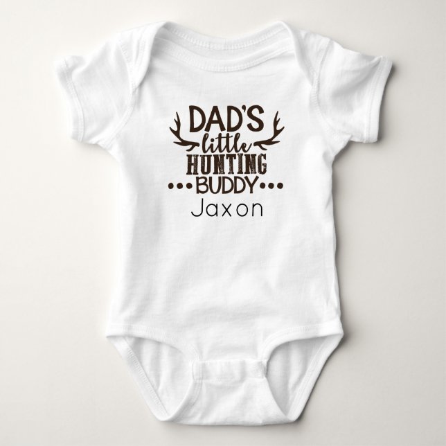 Vaters kleiner Jagdbuddy Personalisiert Baby Strampler (Vorderseite)