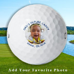 Vaters zukünftige Kaddy personalisieren Foto Moder Golfball<br><div class="desc">Unsere modernen und stilvollen Golfbälle, die Sie nach Ihren Wünschen gestalten können! Diese Golfbälle machen die perfekten Golfer Geschenke, ob es für Ihren Vater, Opa oder sogar Ihren wütenden Freund, mit der Möglichkeit, ein Bild von Ihrem Haustier oder Hund hinzuzufügen. Unsere eigenen Golfbälle werden mit einer einfachen Vorlage erstellt, mit...</div>