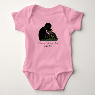 Vatertag 2026, Vater hält Kind Baby Strampler
