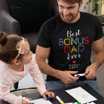 Vatertag Bester Bonus Vater je T-Shirt<br><div class="desc">Stepfather T - Shirt mit dem süßen Sprichwort "bester Bonus Papa je",  einem niedlichen roten Herz und den Kindernamen.</div>