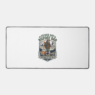 Vatertag Bigfoot Dad Shirt Mythischer Familienmann Schreibtischunterlage