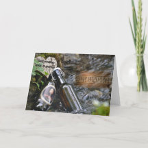 Vatertagskarte mit Bierflaschen in einem Bach