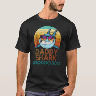 Vati-Haifisch-T - Shirt. Doo Doo Doo T-Stück T-Shirt