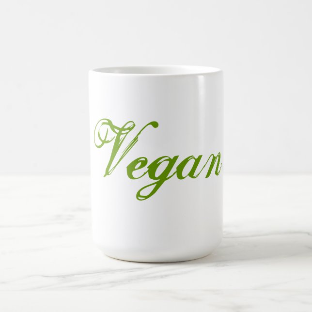 Vegan. Grün. Slogan. Gewohnheit Tasse (Mittel)