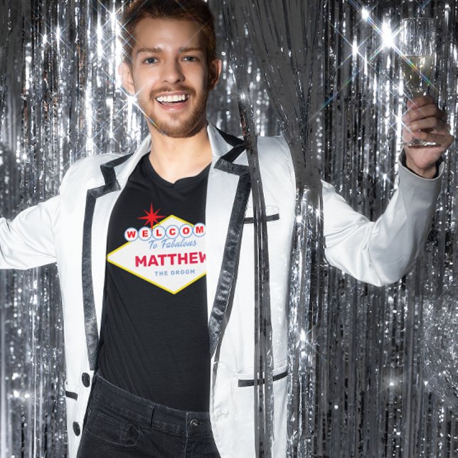 Vegas Sign Celebrant Name und Beruf T-Shirt (Von Creator hochgeladen)