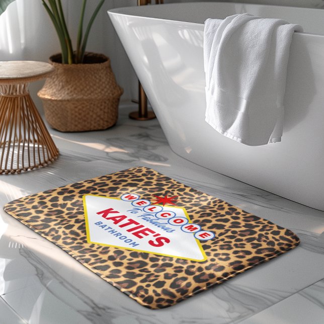 Vegas Sign Personalisiert Leopard Print Badematte (Von Creator hochgeladen)
