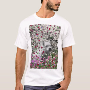 Veilchen in den Blumen - weißer Westie Hund T-Shirt