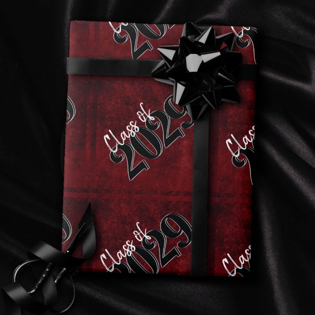 Velvet Grad | Ruby Red Crimson Grunge Abschluss Geschenkpapier (Von Creator hochgeladen)