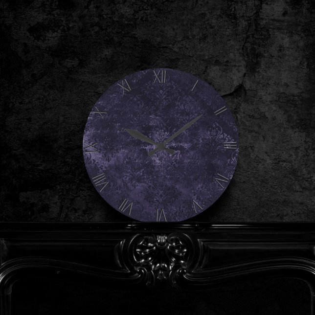 Velvety Midnight Damask | Indigo Lila Grunge Runde Wanduhr (Von Creator hochgeladen)