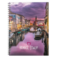 Venedig, Italien - Landschaftlicher Kanal und Vene