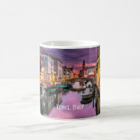 Venedig, Italien - Landschaftlicher Kanal und Vene