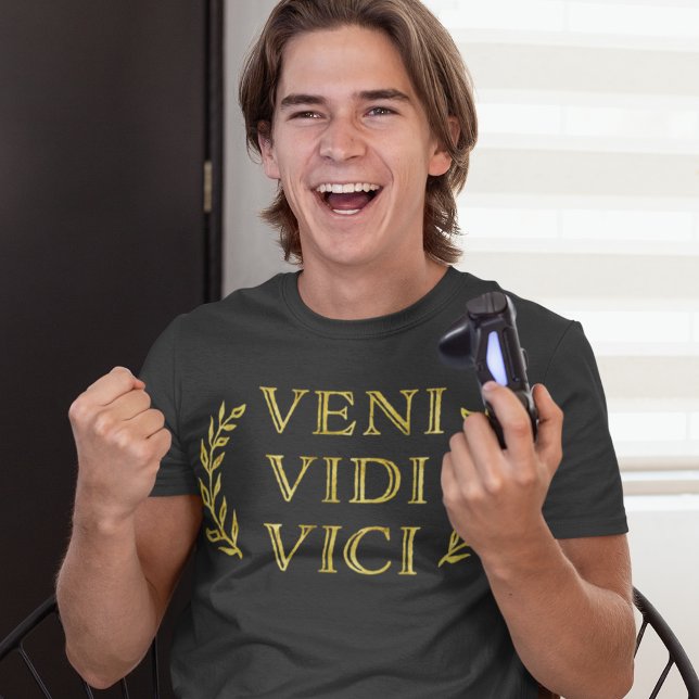 Veni Vidi Vici Funny Gamer Athlete oder Graduate T-Shirt (Von Creator hochgeladen)