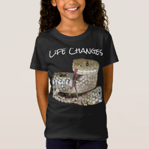Veränderungen des Lebens, Schlangensymbolismus der T-Shirt