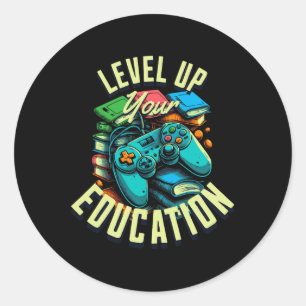 Verbessere deine Bildung - Gaming-inspirierter Leh Runder Aufkleber