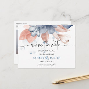 Verblasenes Denim & Blush Stilvoll Save the Date P Ankündigungspostkarte