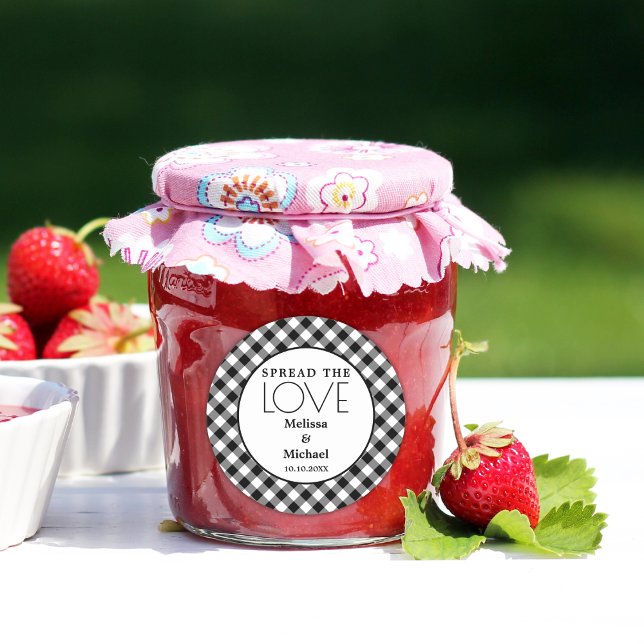 Verbreitung der Liebe Schwarz-weiß Gingham Gastges Runder Aufkleber (Spread The Love Black White Gingham Wedding Favor Classic Round Sticker Jam favor stickers)