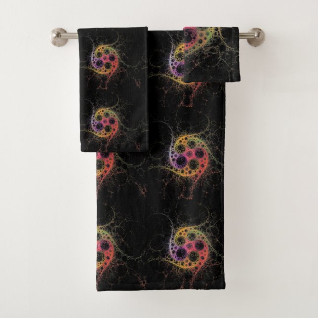 Verbunden im Center Bath Towel Set (Insitu)