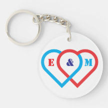 Verbundene Herzen. Buchstaben können individuell a