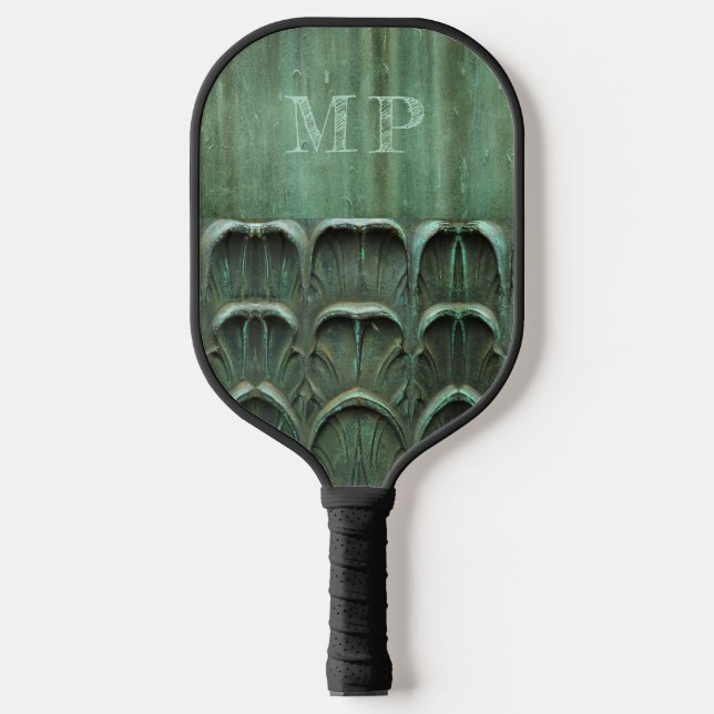 Verdigris-gewittertes Bronze-Look Monogramm Pickleball Schläger (Vorderseite)