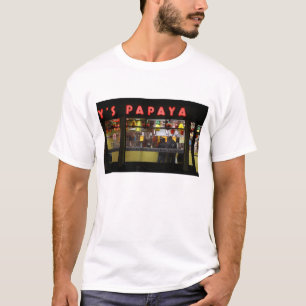 Vereinigte Staaten, New York. Gray's Papaya: Fenst T-Shirt