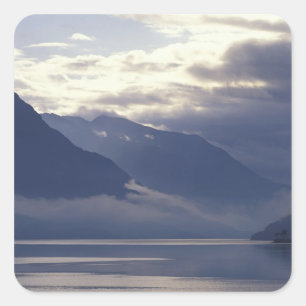 Vereinigtes Königreich, Schottland. Loch Duich Quadratischer Aufkleber