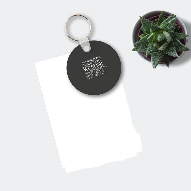 Vereint stehen wir für weiße Ermutigung, grau Schlüsselanhänger (Von Creator hochgeladen)