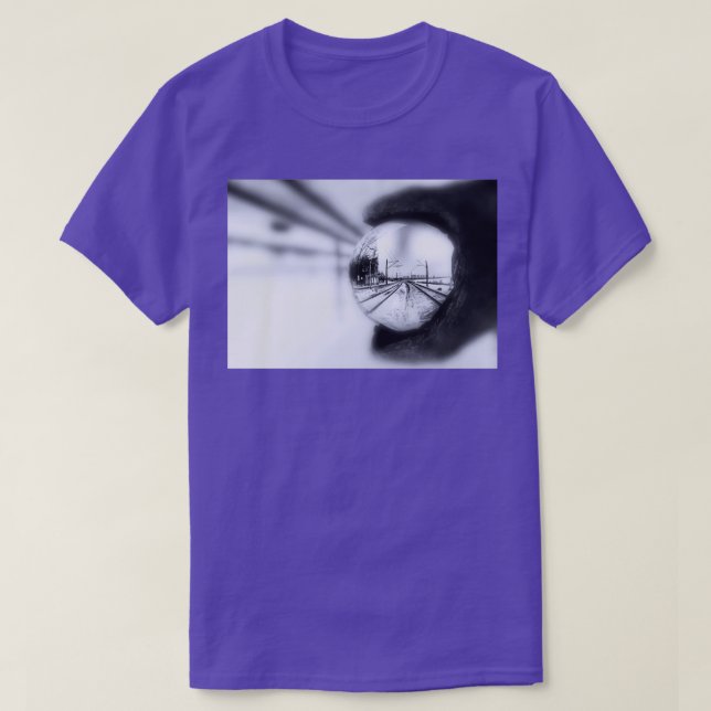 Verfolgung T-Shirt (Design vorne)