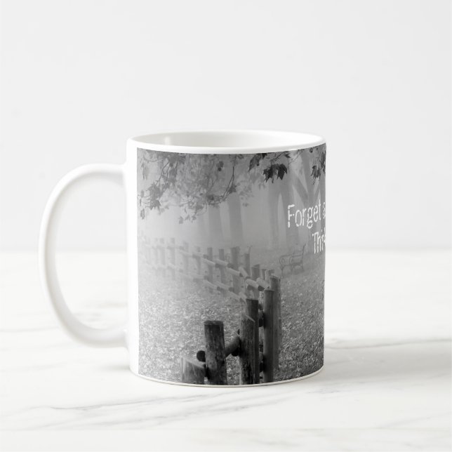 Vergessen Sie die Box, denken Sie nach draußen - P Kaffeetasse (Links)