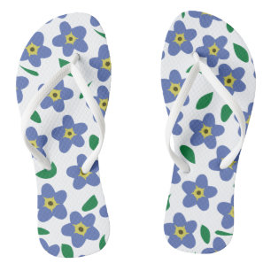 Vergessen Sie mir nicht die floralen Flip Flops fü