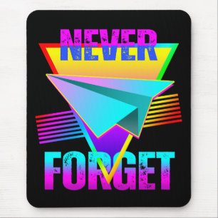 Vergessen Sie niemals das Papierflugzeug Mousepad