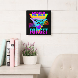 Vergessen Sie niemals das Papierflugzeug Quadratische Wanduhr