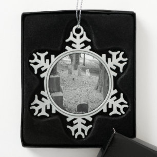 Vergessenes Grab Schneeflocken Zinn-Ornament