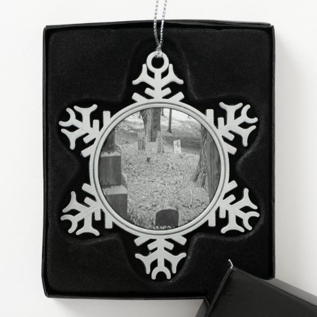 Vergessenes Grab Schneeflocken Zinn-Ornament (Box)
