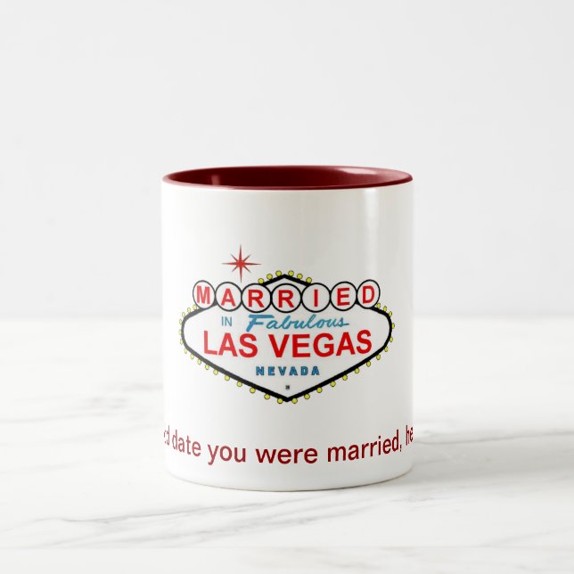 VERHEIRATET in der Tasse Las Vegas (Mittel)