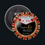 Verheiratet in Las Vegas Style - Red Flaschenöffner<br><div class="desc">⭐ ⭐ ⭐ ⭐ 5 Star Review. Flaschenöffner. In einem verheirateten Design im Las Vegas-Stil mit rotem und goldfarbenem Metalllook aus Imitat und Las Vegas präsentiert, können Sie sich individuell gestalten. Weitere Farben sind verfügbar. 📌 Wenn Sie weitere Anpassungen benötigen, klicken Sie bitte auf den Button "Weitere Anpassungen vornehmen" oder...</div>