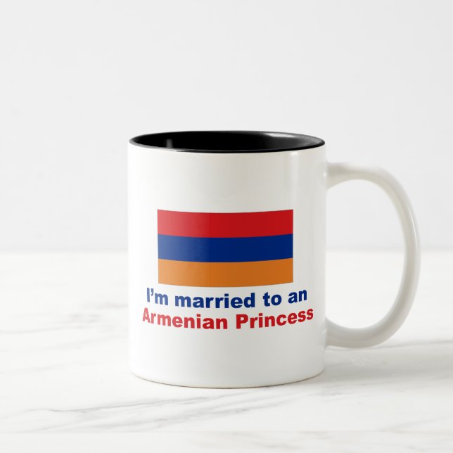 Verheiratet zu armenischer Prinzessin Zweifarbige Tasse (Rechts)