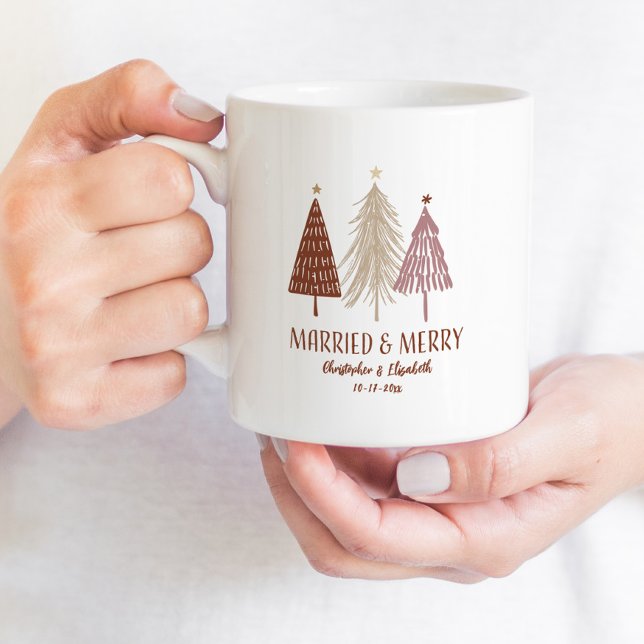 Verheirateter froher Erster Weihnachtsbaum Holiday Kaffeetasse (Von Creator hochgeladen)