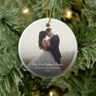 Verheiratetes Hochzeitsszenario zu Weihnachten Fot Keramik Ornament