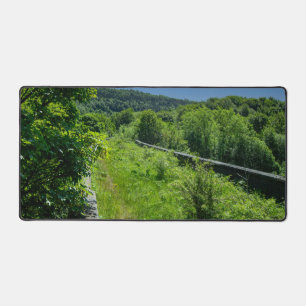 Verlassener Whitacre Mill Viadukt, Huddersfield Schreibtischunterlage