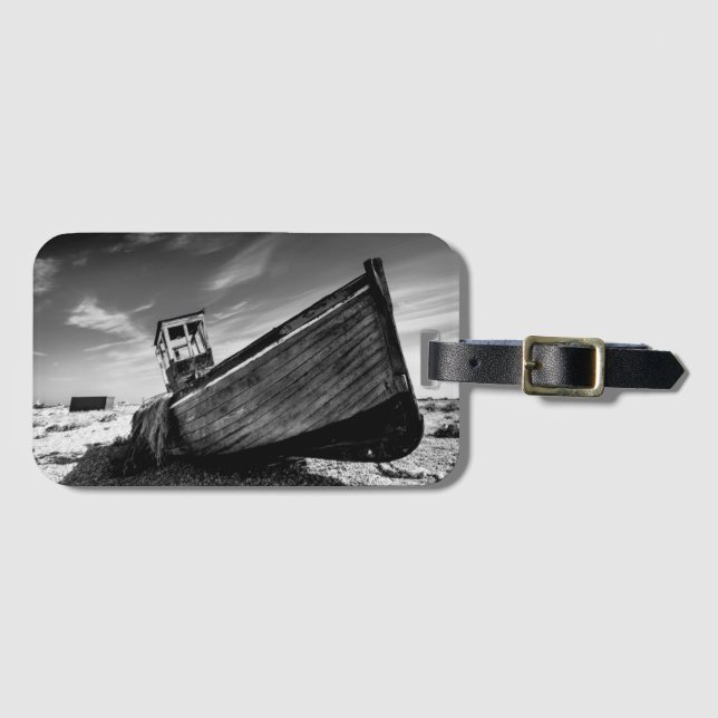 Verlassenes Boot auf Dungeness Strand Gepäckanhänger (Vorderseite (Horizontal))