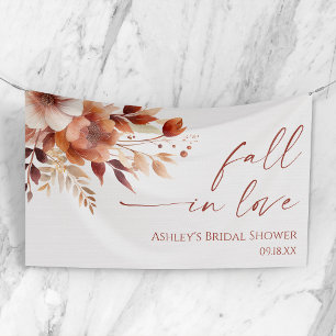 Verliebe dich Rusty Burgundy Floral Brautparty Banner