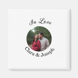 Verliebtes Paar kreisförmiges Foto Name Hochzeit r Magnet