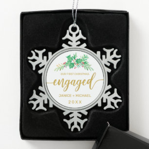 Verlobte Aquarellholz Schneeflocken Zinn-Ornament