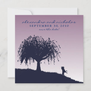 Verlobte Umarmungs-Save the Date Mitteilung: lila Save The Date