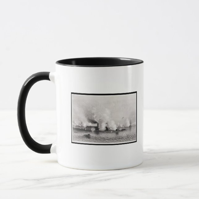 Verlobung zwischen Monitor und Tasse (Links)