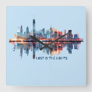 Verloren in den Lichtern - Aquarell-Stadt-Skyline  Quadratische Wanduhr