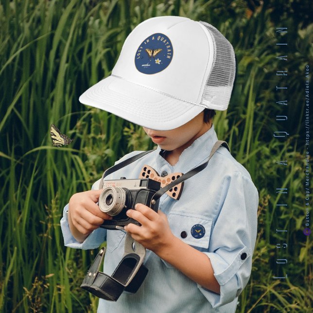 Verloren in einem Quatrain Button von Poet Adiela  (Lost in a Quatrain Button & Cap by Poet Adiela Akoo. Gr8t gift for writers & book lovers. Get it now)