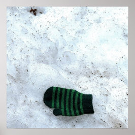 Verlorener Handschuh im Schnee Poster