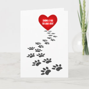 Verlust von Pfotendrucken mit rotem Herzen Karte